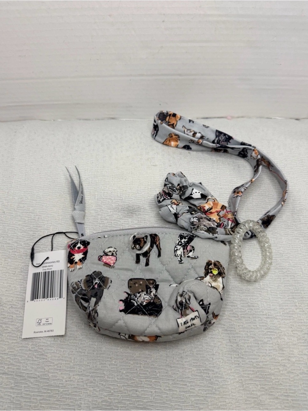 VERA BRADLEY Dog Show Hair Accessories Kit in Gray